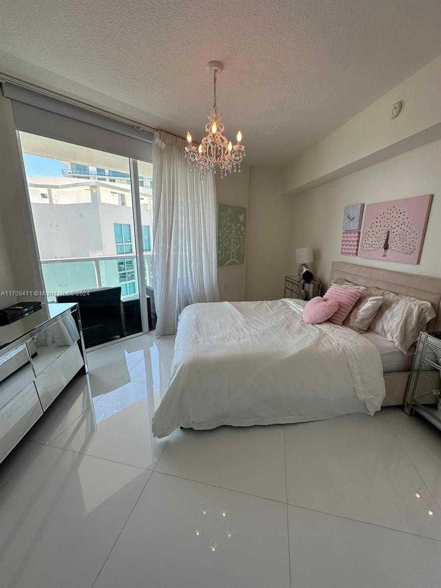 Small Image of 200 SUNNY ISLES BLVD #2-UPH2, Sunny Isles Beach Number 17