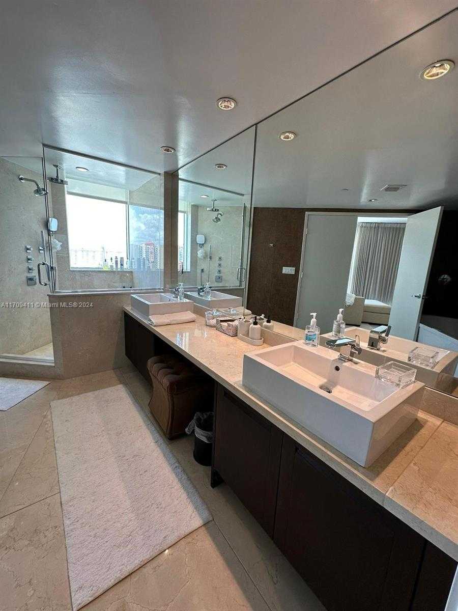 Small Image of 200 SUNNY ISLES BLVD #2-UPH2, Sunny Isles Beach Number 19
