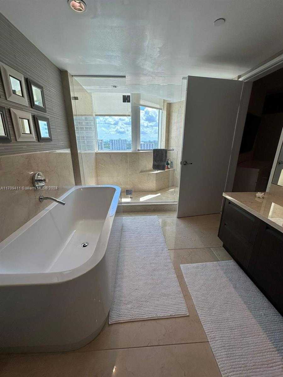 Small Image of 200 SUNNY ISLES BLVD #2-UPH2, Sunny Isles Beach Number 20
