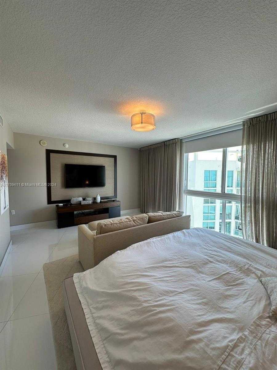 Small Image of 200 SUNNY ISLES BLVD #2-UPH2, Sunny Isles Beach Number 21