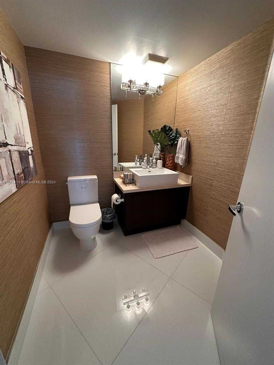 Small Image of 200 SUNNY ISLES BLVD #2-UPH2, Sunny Isles Beach Number 23