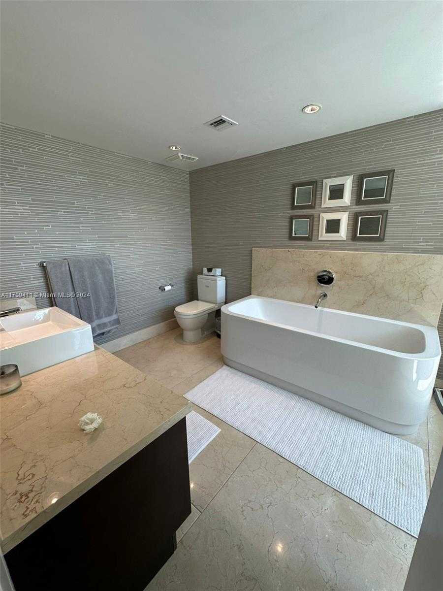 Small Image of 200 SUNNY ISLES BLVD #2-UPH2, Sunny Isles Beach Number 32