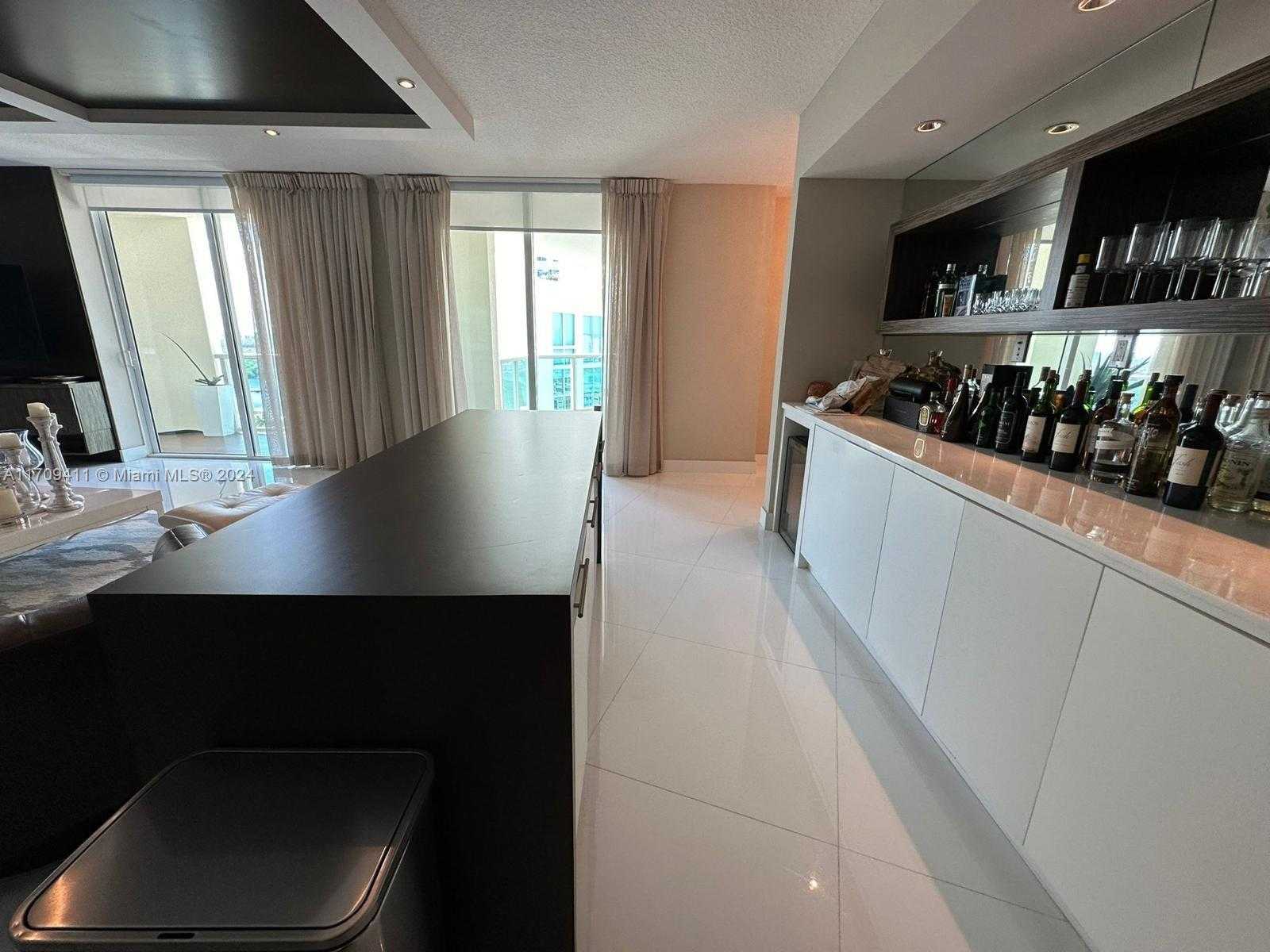 Small Image of 200 SUNNY ISLES BLVD #2-UPH2, Sunny Isles Beach Number 5