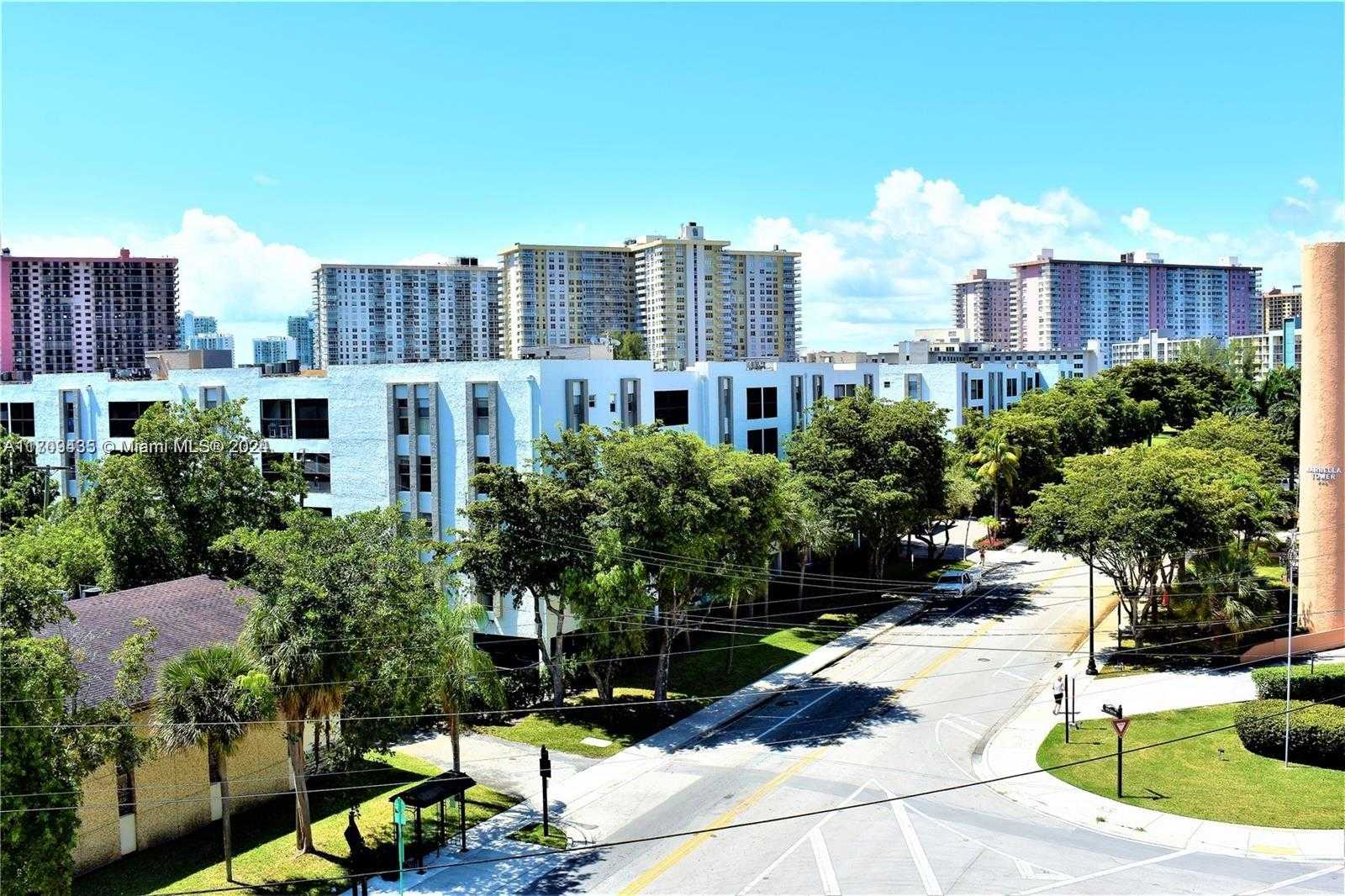 Small Image of 17800 #PH6, Sunny Isles Beach Number 14
