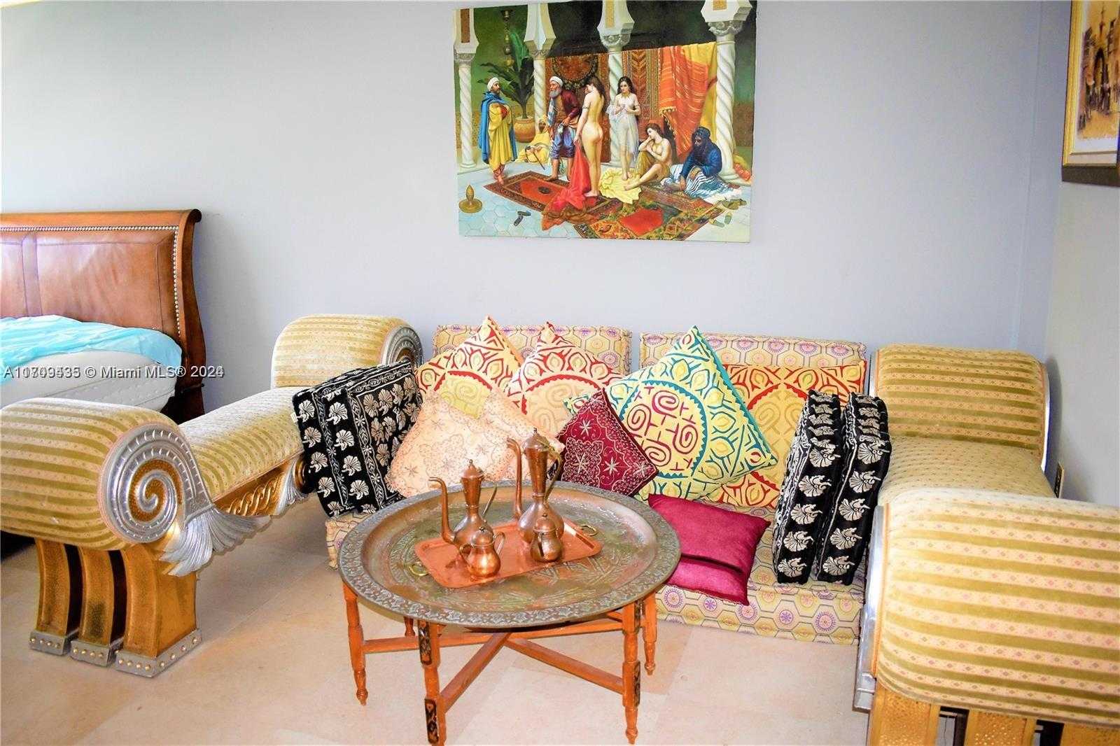 Small Image of 17800 #PH6, Sunny Isles Beach Number 4