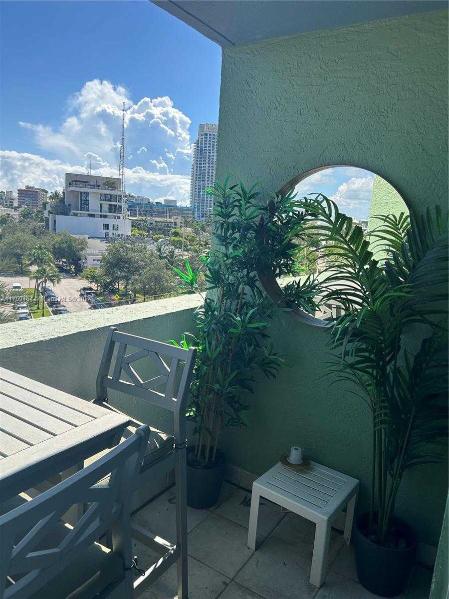 Small Image of 90 ALTON RD #607, Miami Beach Number 13