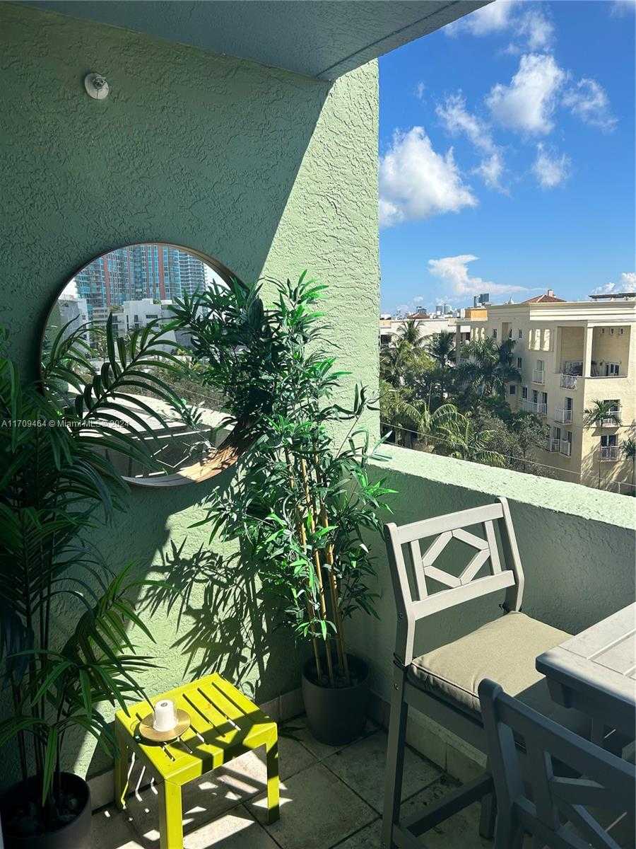 Small Image of 90 ALTON RD #607, Miami Beach Number 14