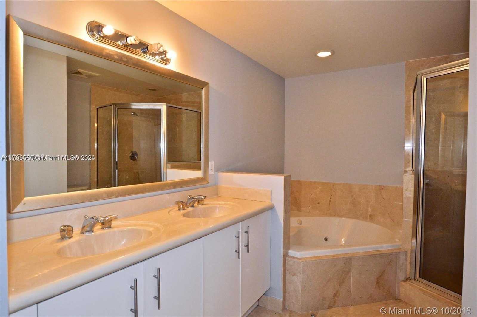 Small Image of 7900 HARBOR ISLAND DR #806, North Bay Village Number 18