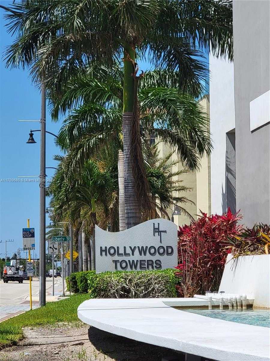Small Image of 3111 NORTH OCEAN DR #303, Hollywood Number 17
