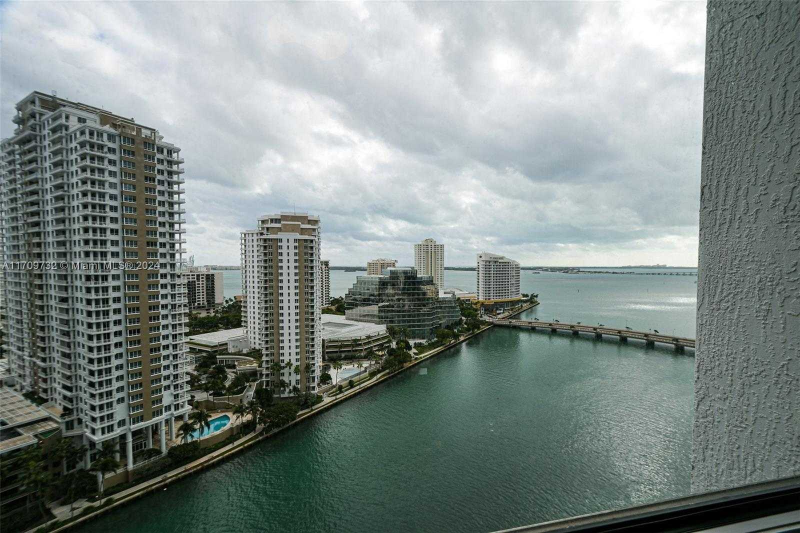 Small Image of 495 BRICKELL AVE #1902, Miami Number 18