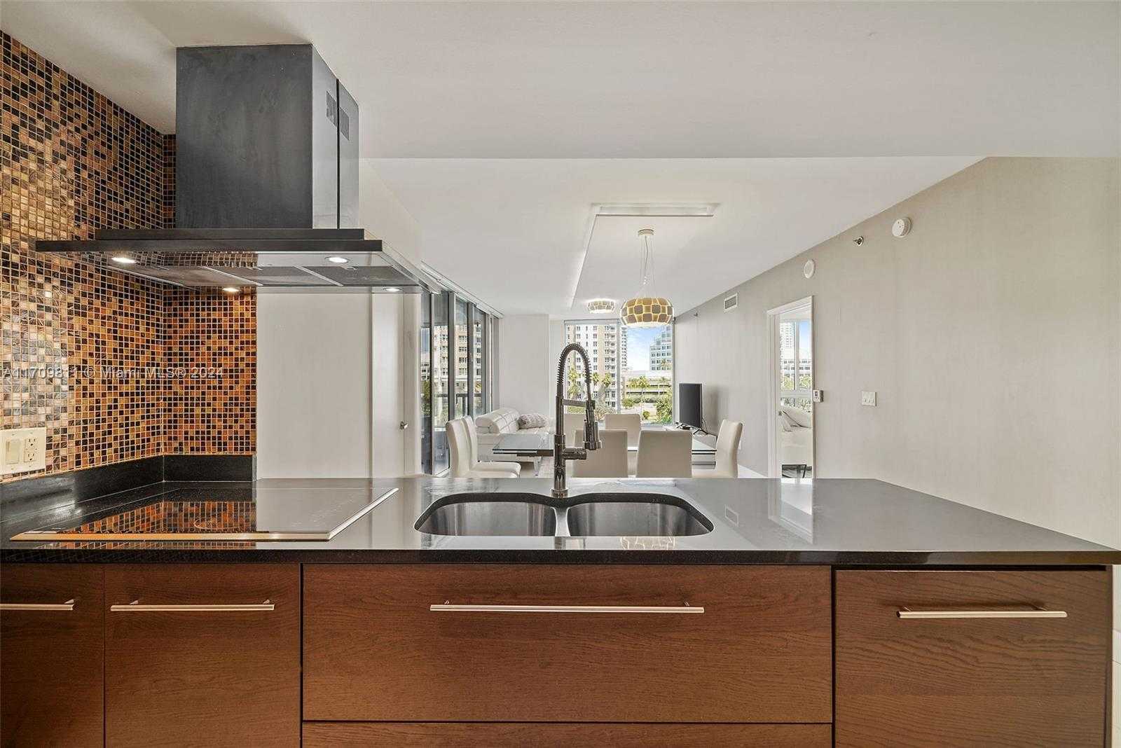 Small Image of 495 BRICKELL AVE #402, Miami Number 6