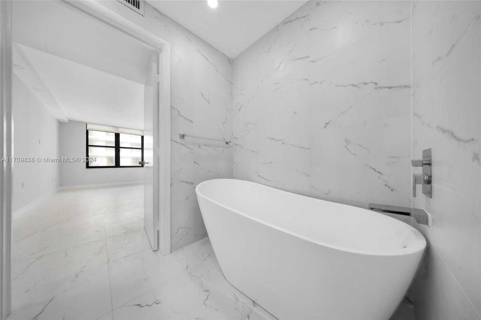 Small Image of 9801 COLLINS AVE #15X, Bal Harbour Number 17
