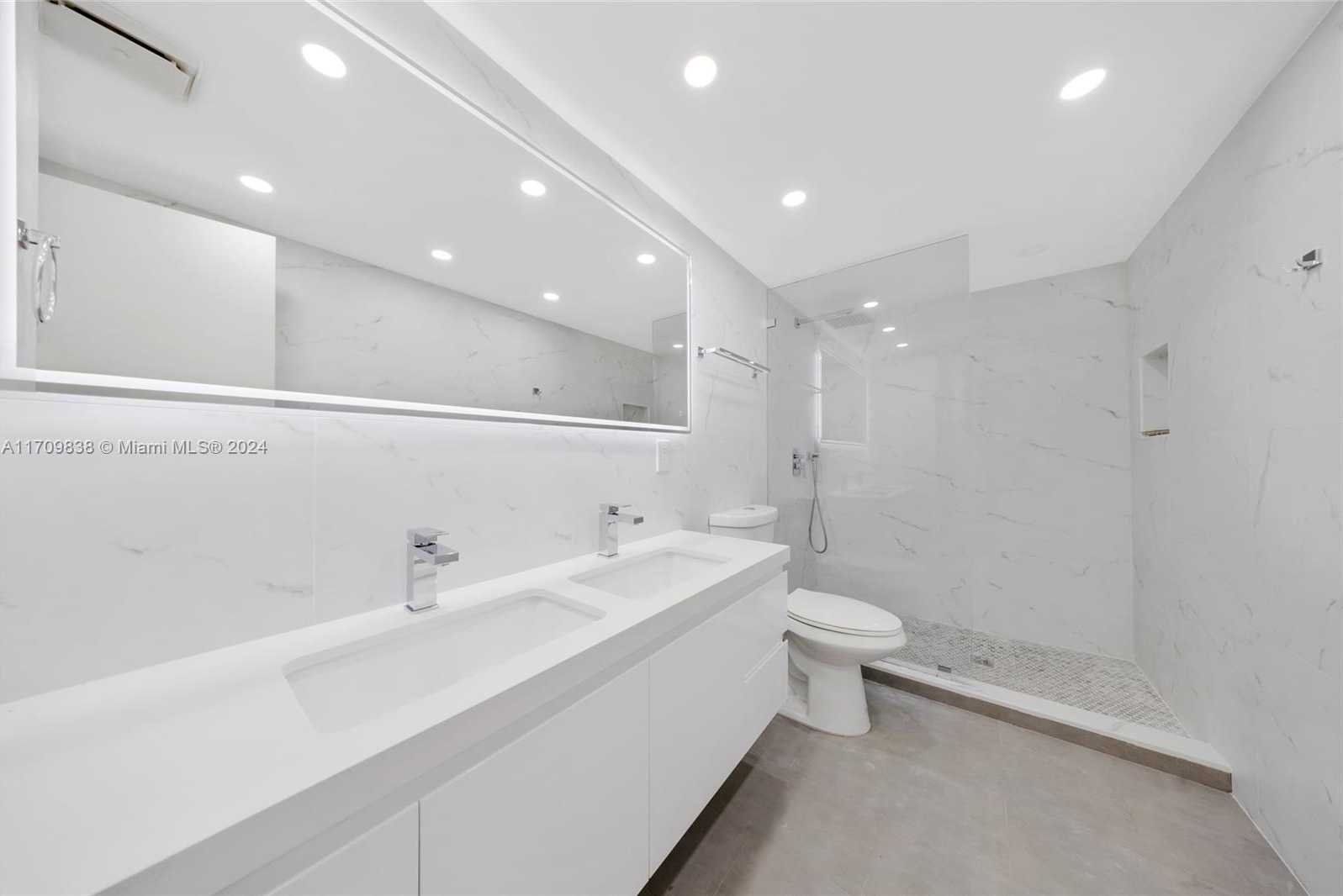 Small Image of 9801 COLLINS AVE #15X, Bal Harbour Number 23