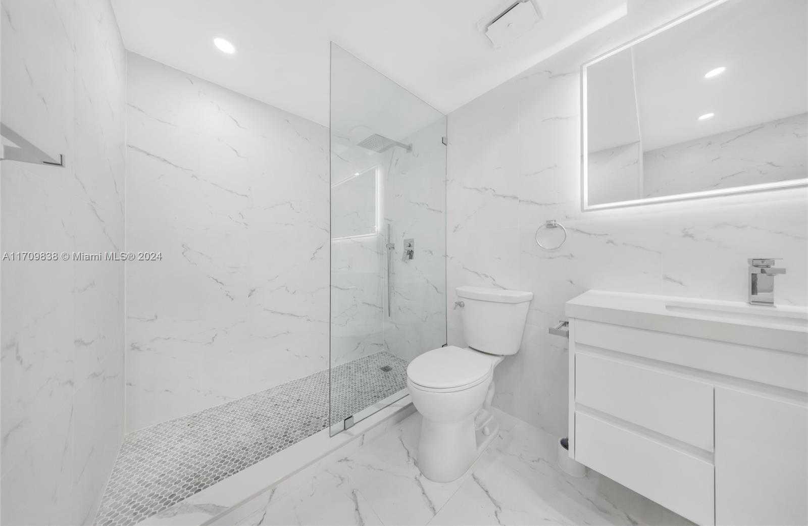 Small Image of 9801 COLLINS AVE #15X, Bal Harbour Number 24
