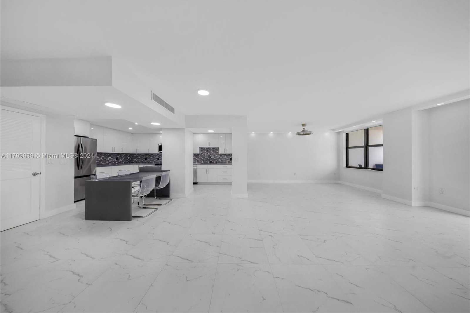 Small Image of 9801 COLLINS AVE #15X, Bal Harbour Number 5