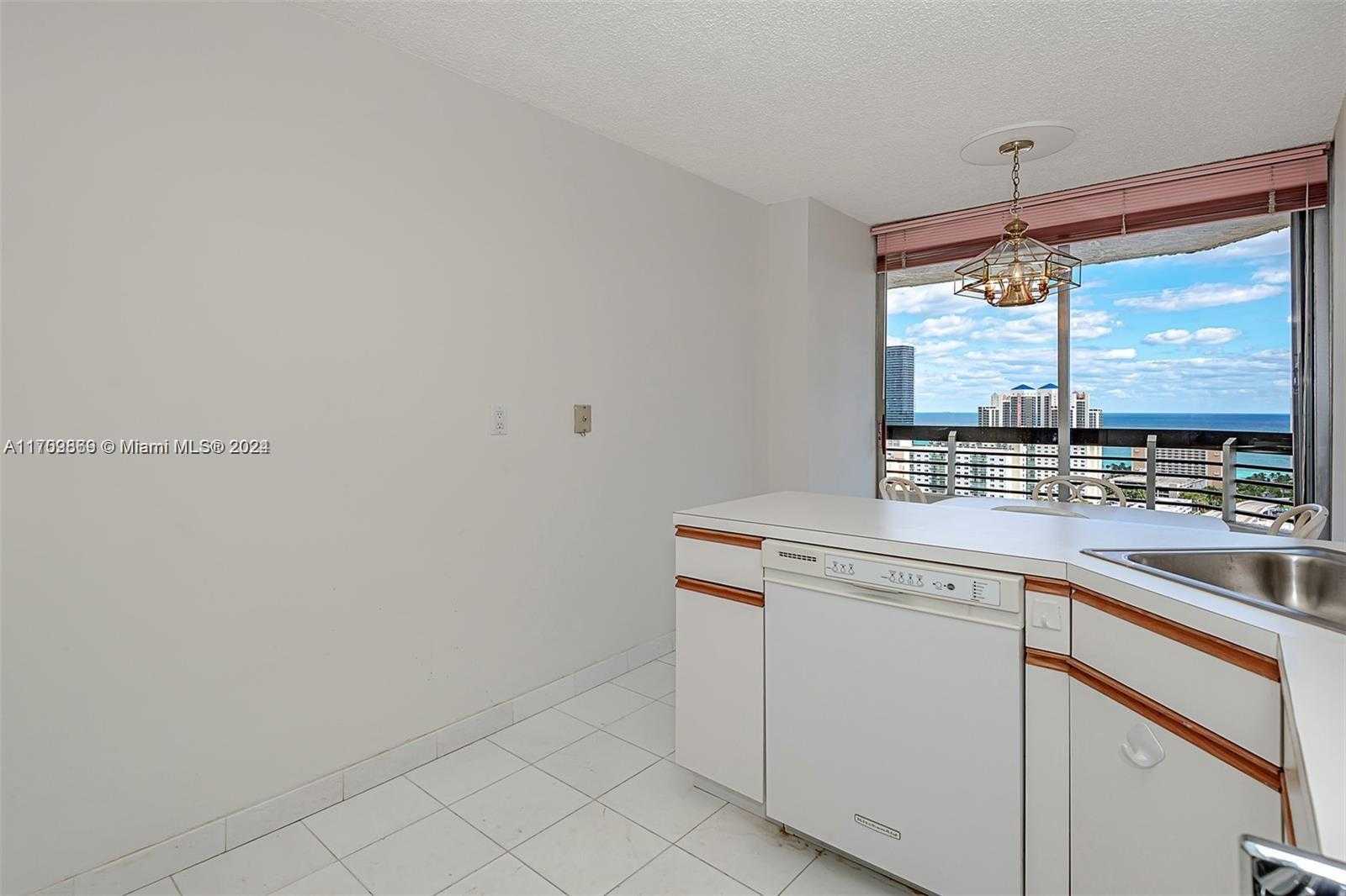 Small Image of 19195 NORTH EAST 36TH CT #2709, Aventura Number 13