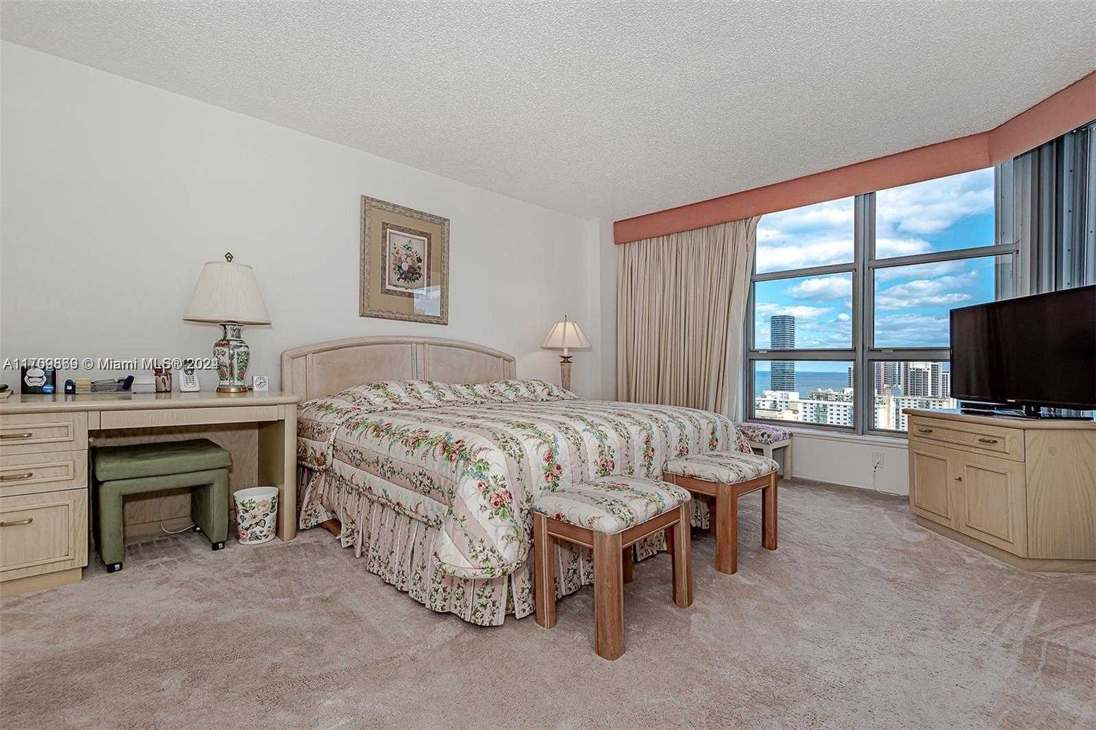 Small Image of 19195 NORTH EAST 36TH CT #2709, Aventura Number 14