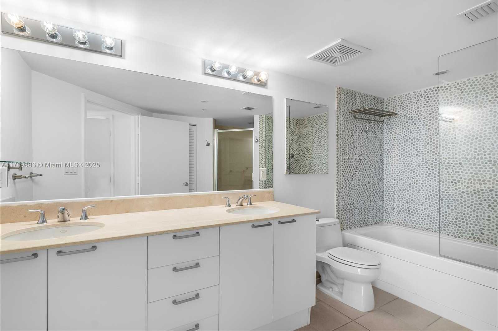 Small Image of 16699 COLLINS AVE #1610, Sunny Isles Beach Number 10