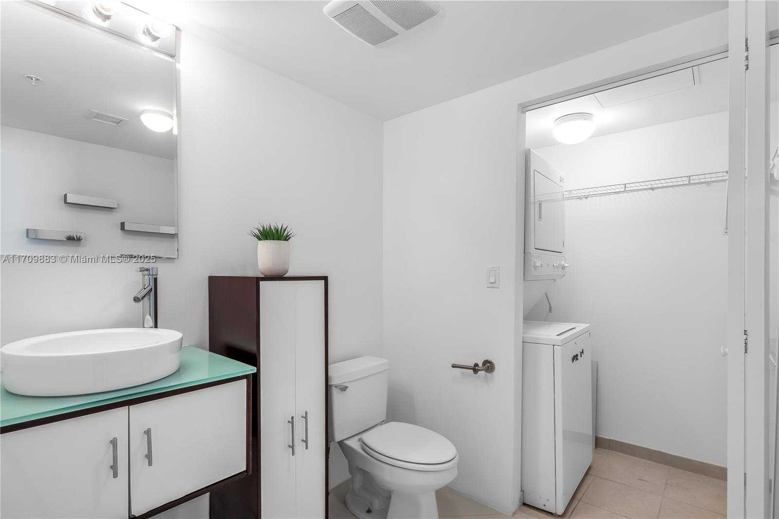 Small Image of 16699 COLLINS AVE #1610, Sunny Isles Beach Number 12