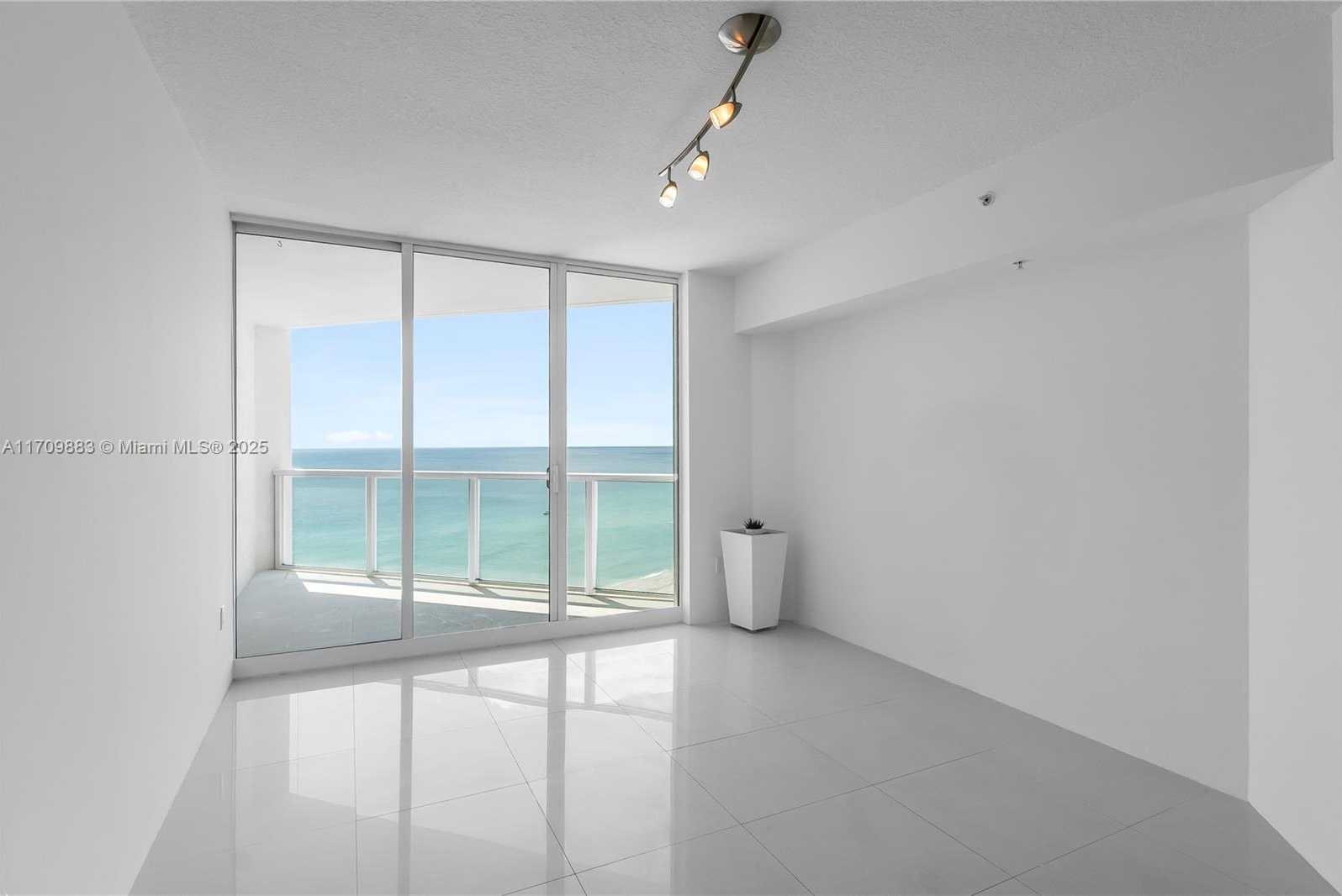 Small Image of 16699 COLLINS AVE #1610, Sunny Isles Beach Number 3