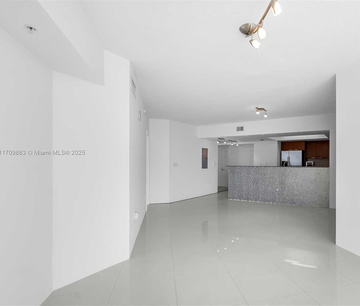 Small Image of 16699 COLLINS AVE #1610, Sunny Isles Beach Number 6