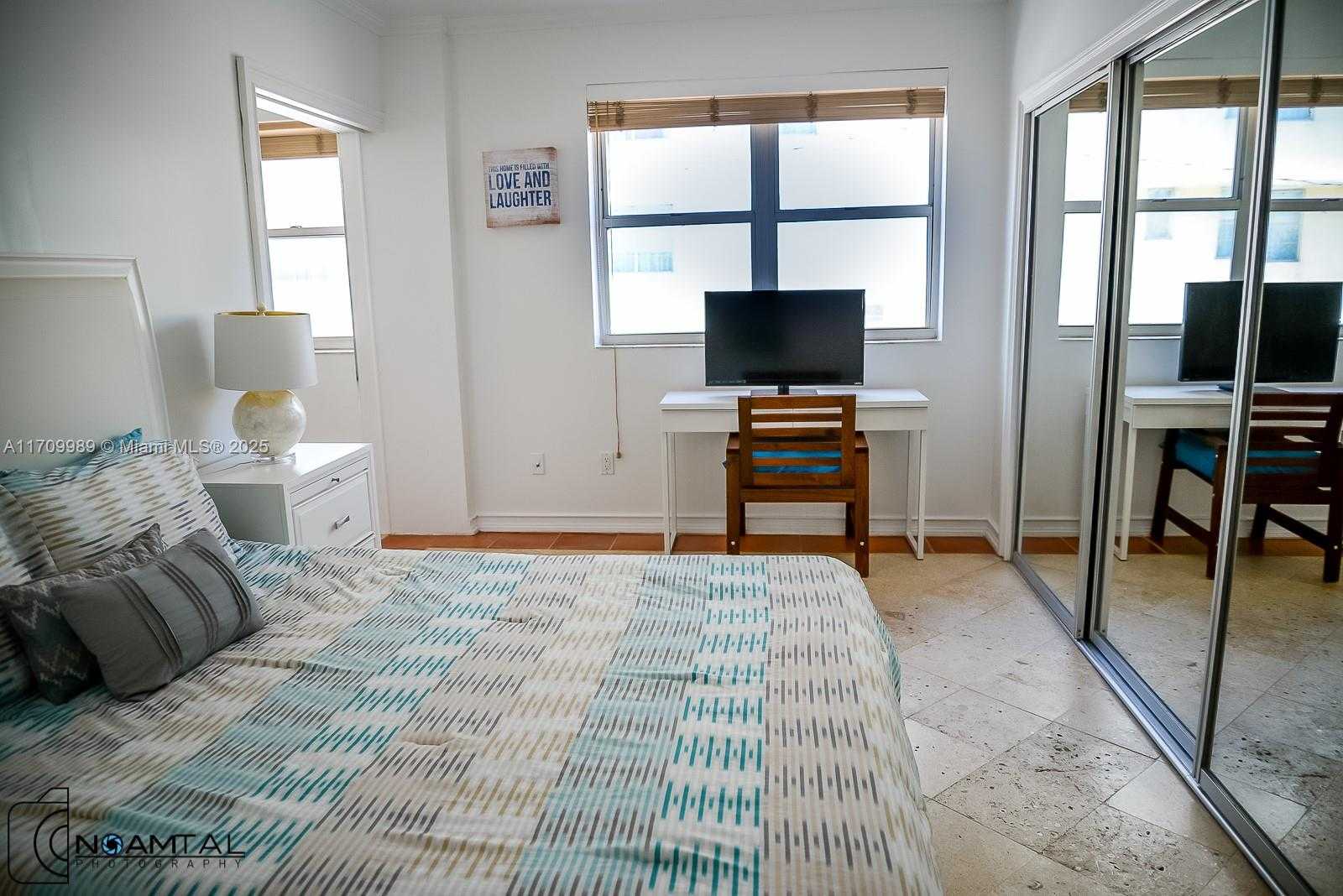 Small Image of 1390 OCEAN DRIVE #201, Miami Beach Number 13