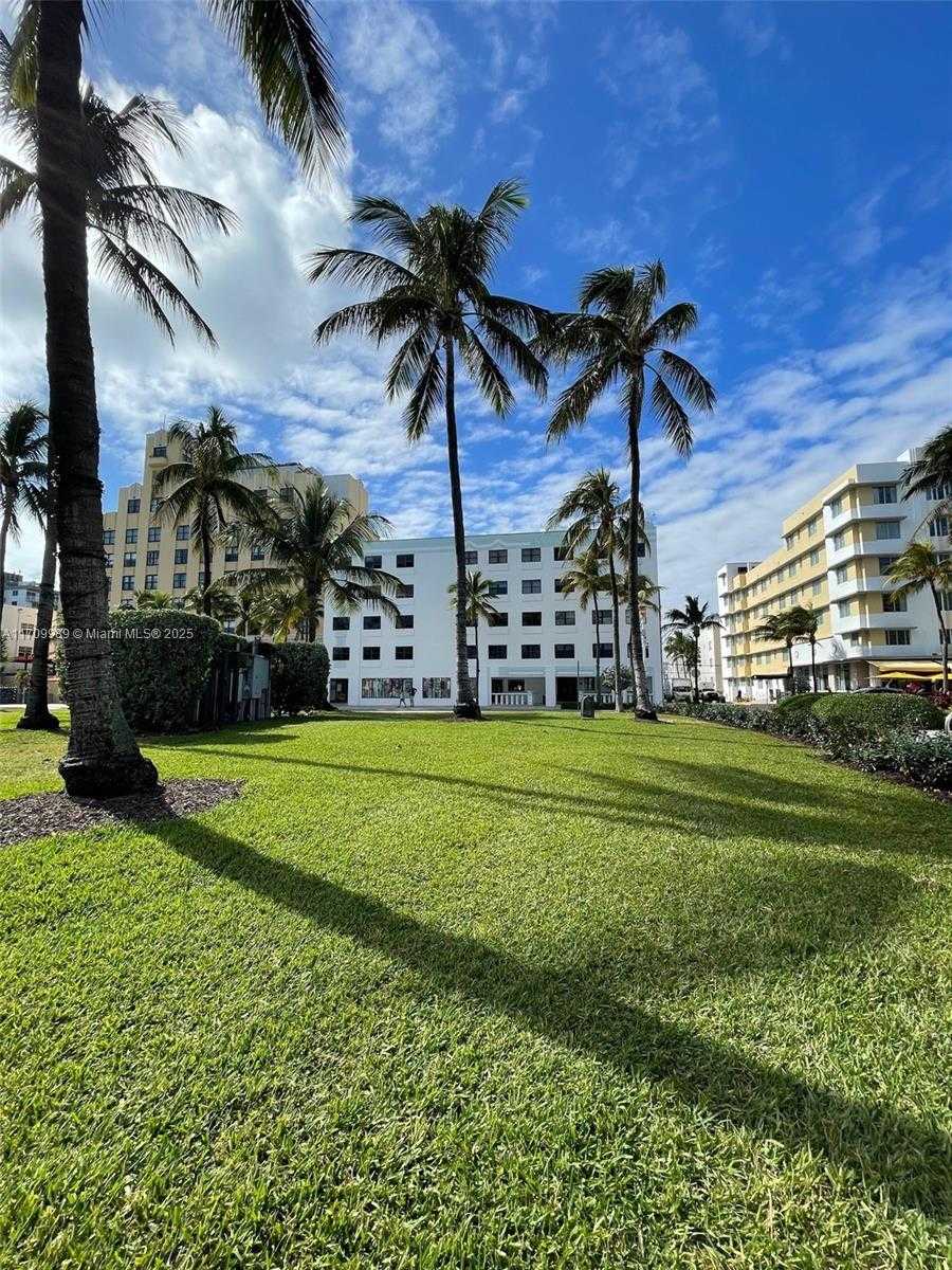 Small Image of 1390 OCEAN DRIVE #201, Miami Beach Number 2