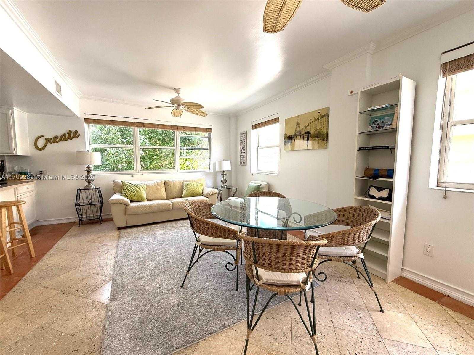 Small Image of 1390 OCEAN DRIVE #201, Miami Beach Number 9