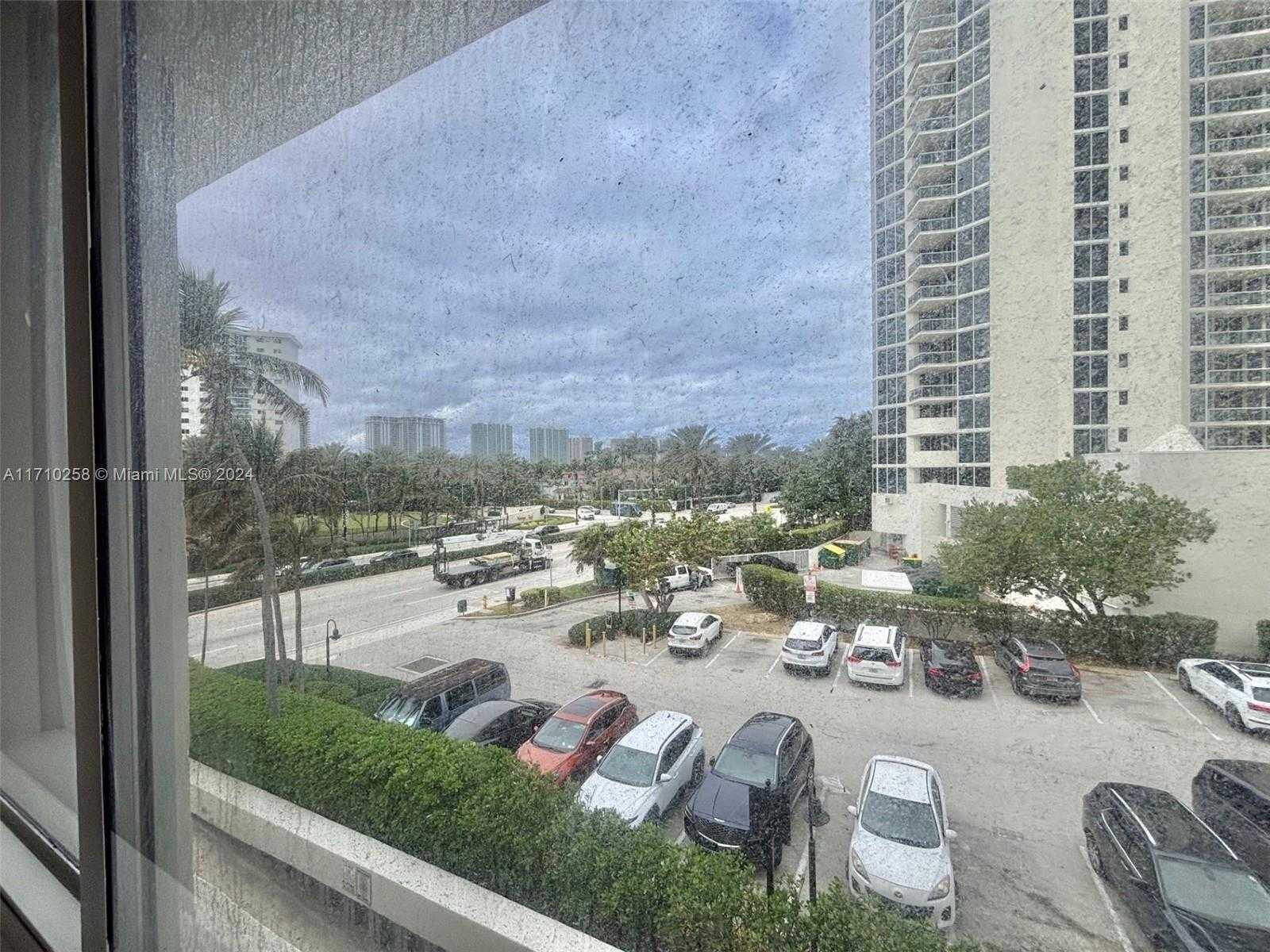 Small Image of 19201 COLLINS AVE #128, Sunny Isles Beach Number 10