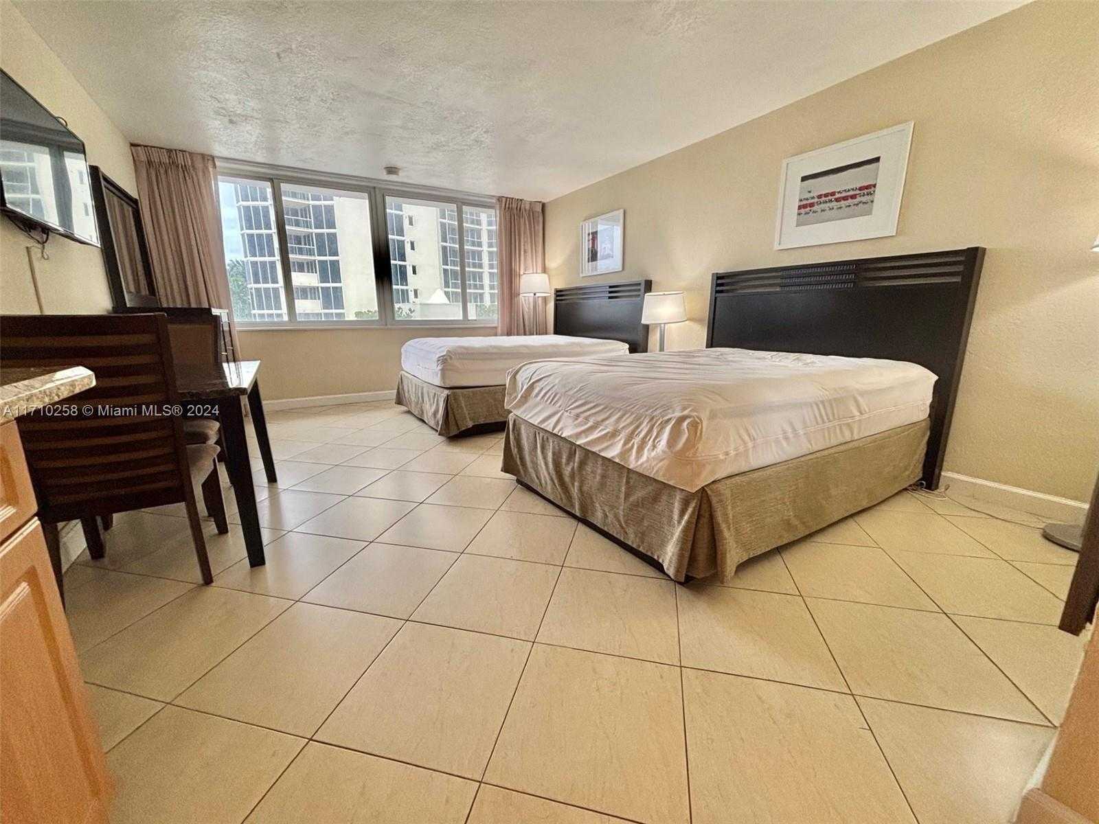Small Image of 19201 COLLINS AVE #128, Sunny Isles Beach Number 4