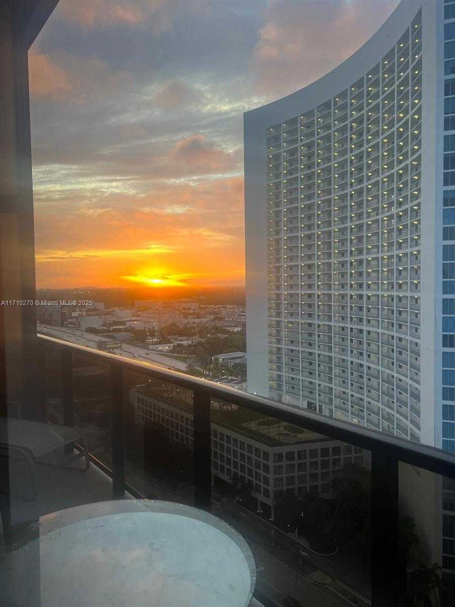 Small Image of 600 NORTH EAST 36 ST #PH22, Miami Number 34