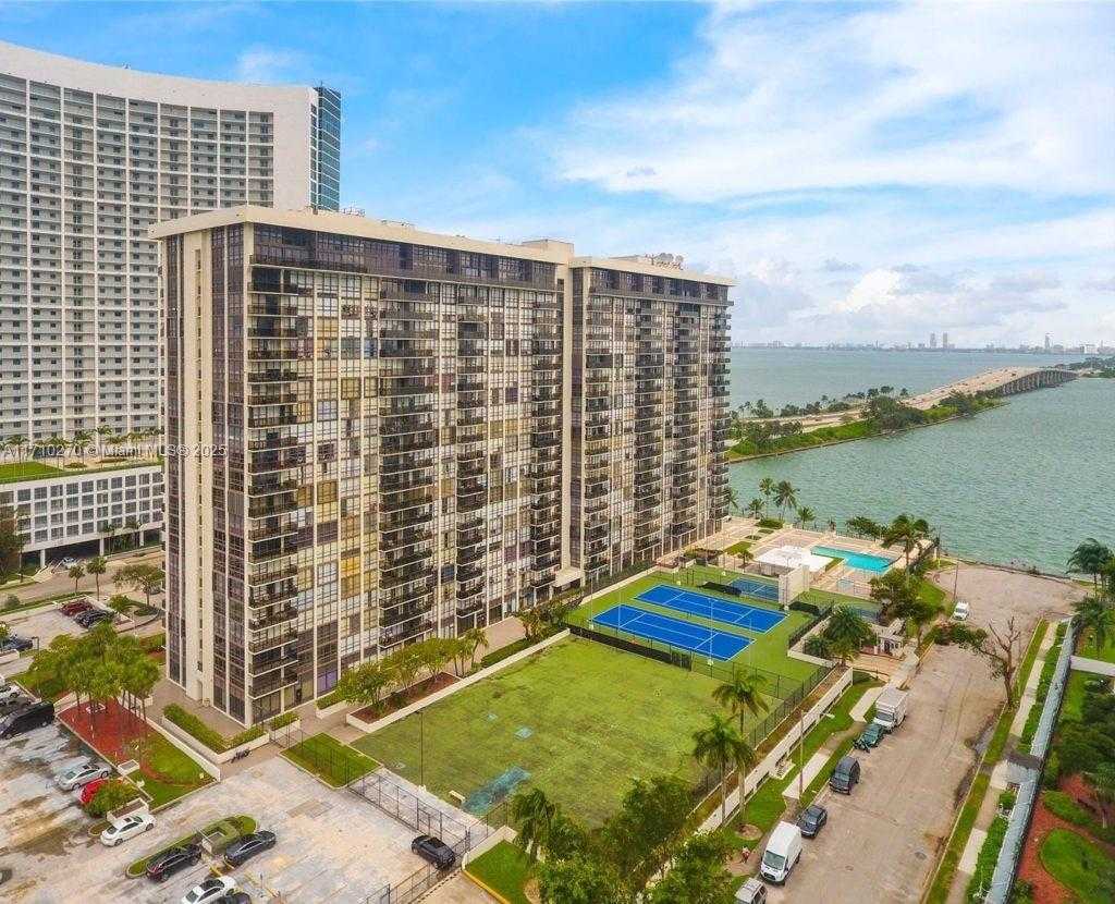 Small Image of 600 NORTH EAST 36 ST #PH22, Miami Number 35