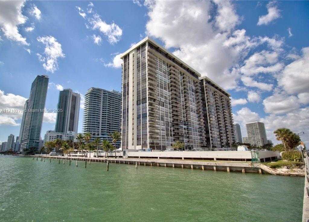 Small Image of 600 NORTH EAST 36 ST #PH22, Miami Number 40