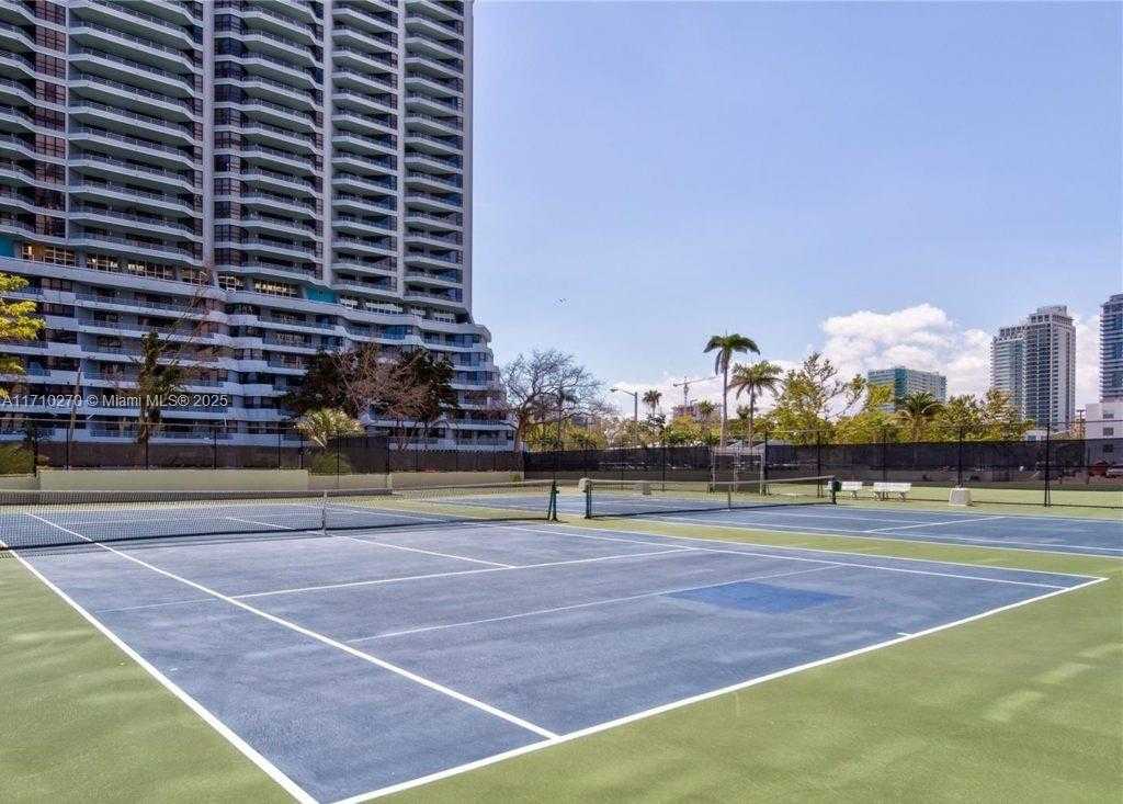 Small Image of 600 NORTH EAST 36 ST #PH22, Miami Number 52