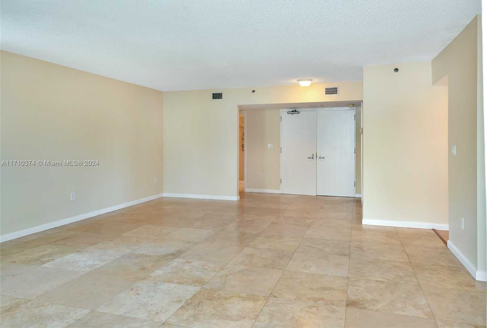 Small Image of 5900 COLLINS AVE #408, Miami Beach Number 10