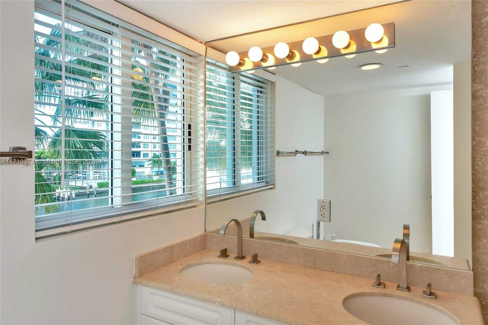 Small Image of 5900 COLLINS AVE #408, Miami Beach Number 30