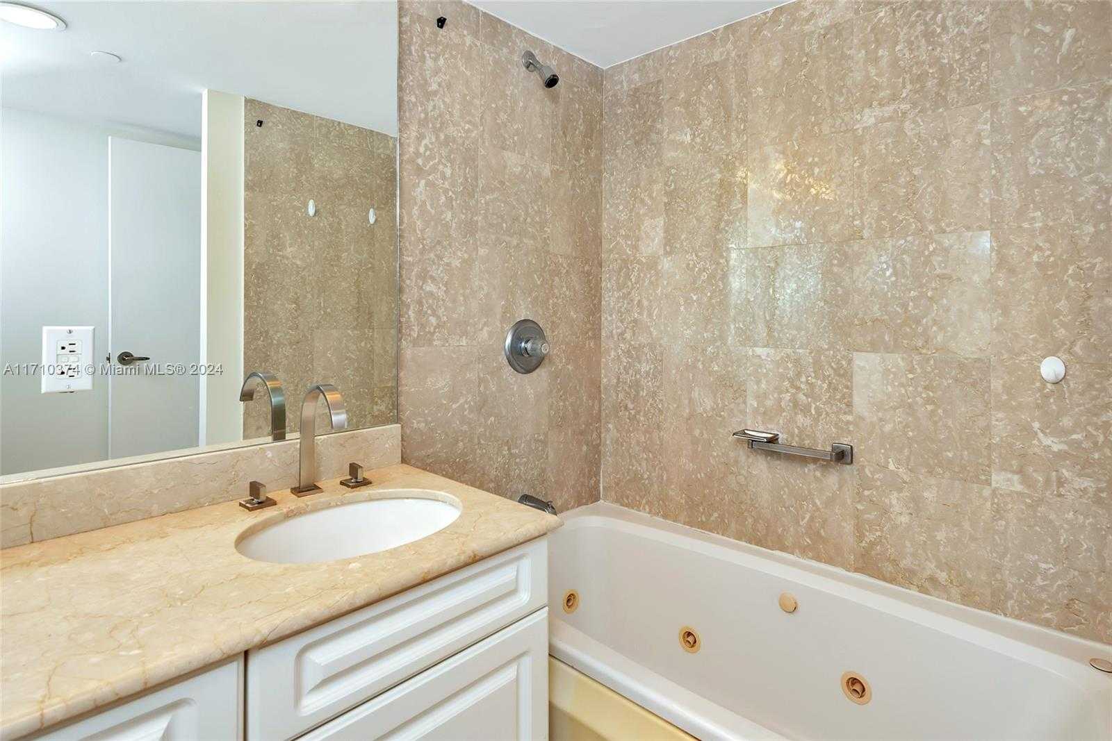Small Image of 5900 COLLINS AVE #408, Miami Beach Number 32