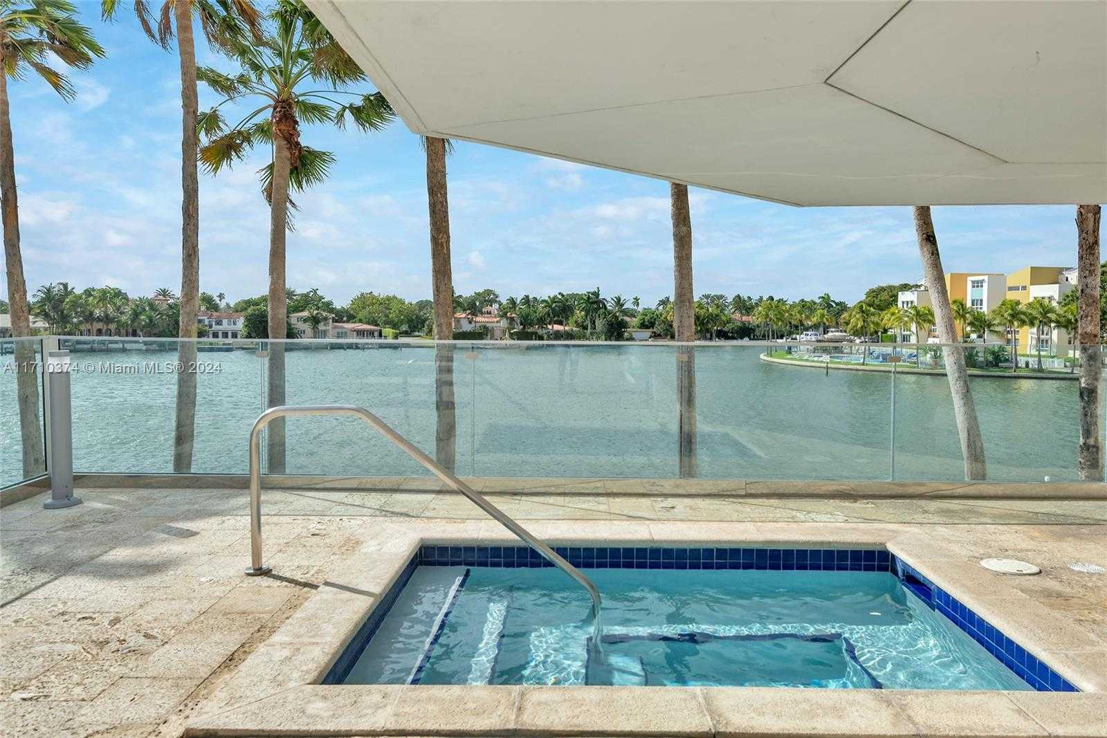 Small Image of 5900 COLLINS AVE #408, Miami Beach Number 45