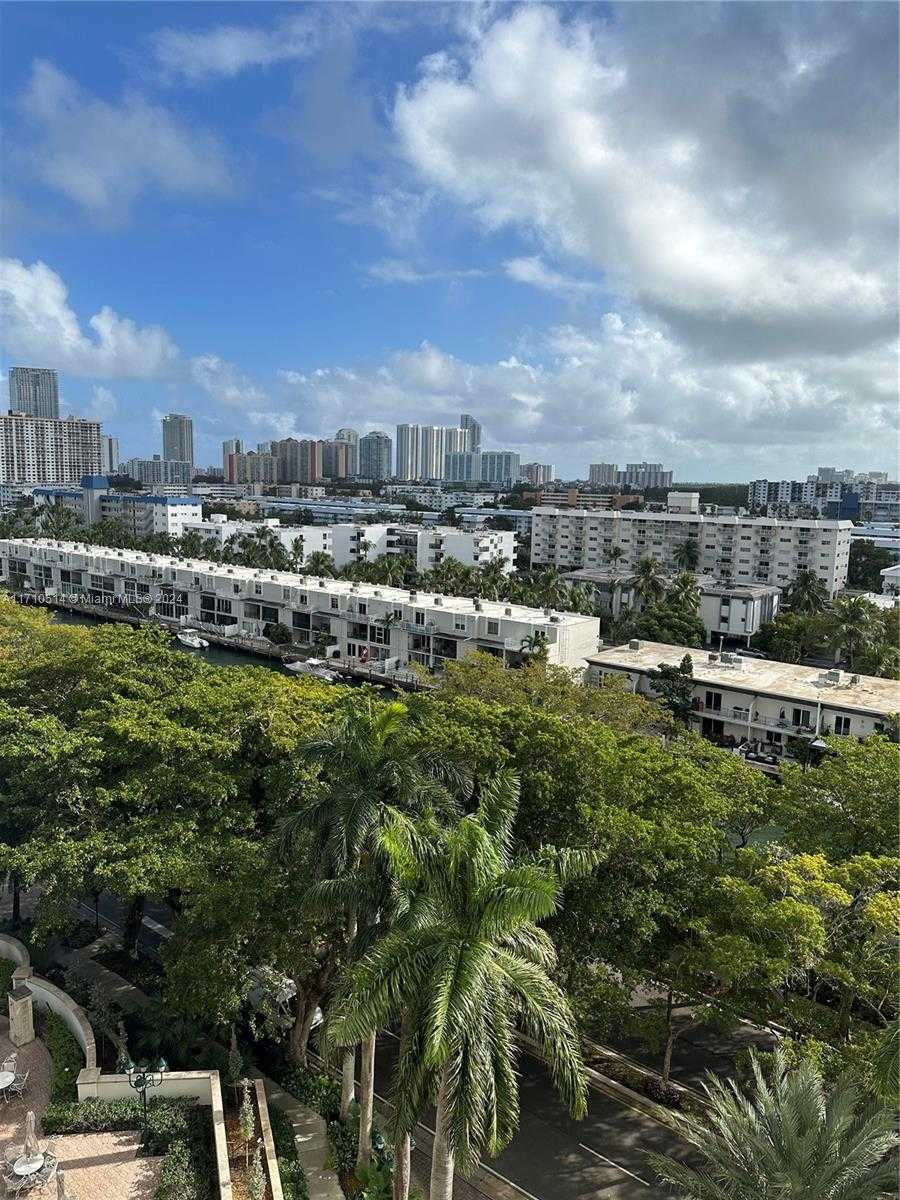 Small Image of 2000 SOUTH EAST ISLAND BLVD #903, Aventura Number 31