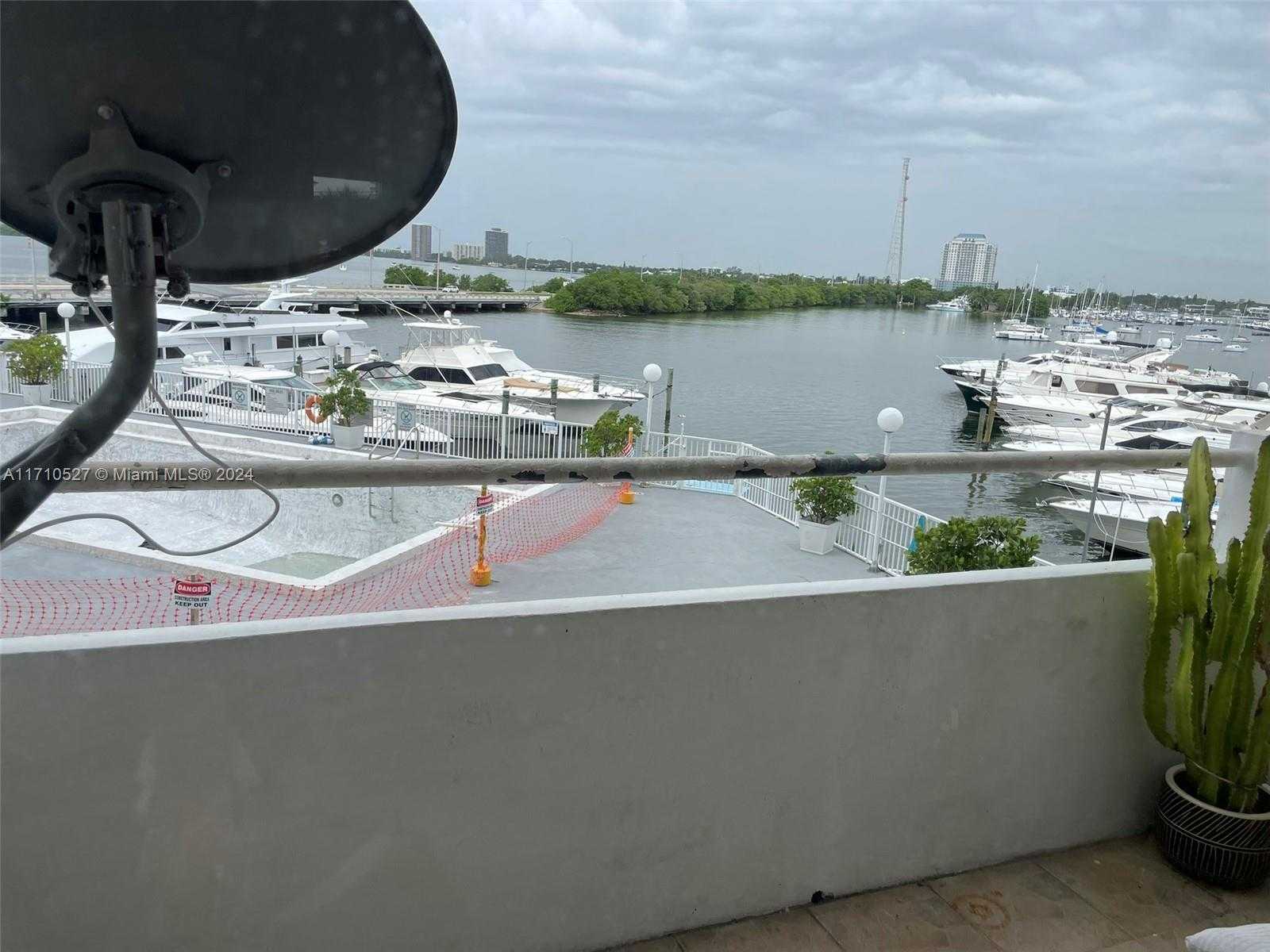 Small Image of 7904 WEST DR #215, North Bay Village Number 10