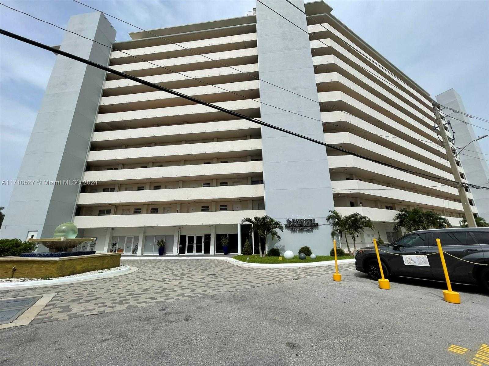Small Image of 7904 WEST DR #215, North Bay Village Number 13