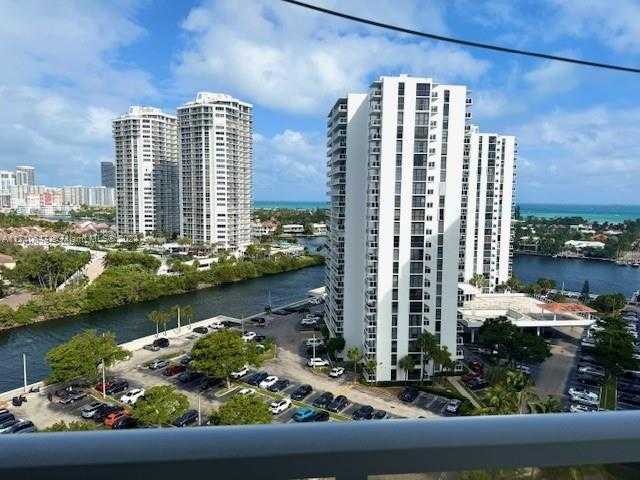 Small Image of 3731 NORTH COUNTRY CLUB DR #1522, Aventura Number 17