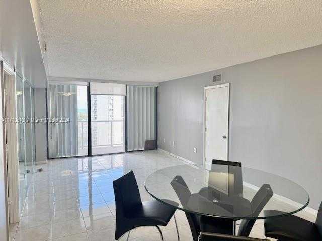 Small Image of 3731 NORTH COUNTRY CLUB DR #1522, Aventura Number 4