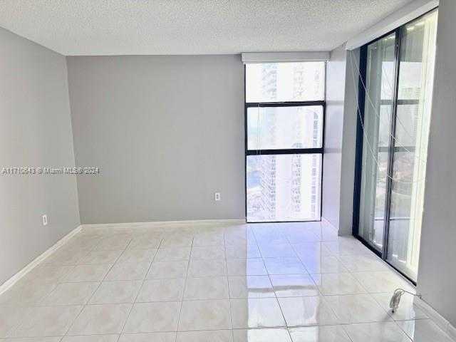 Small Image of 3731 NORTH COUNTRY CLUB DR #1522, Aventura Number 7
