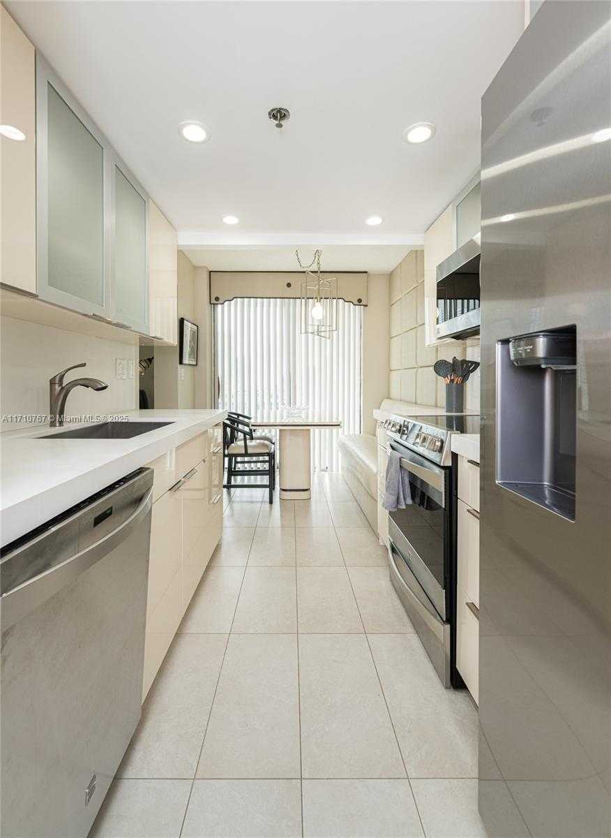 Small Image of 210 174TH ST #1108, Sunny Isles Beach Number 10