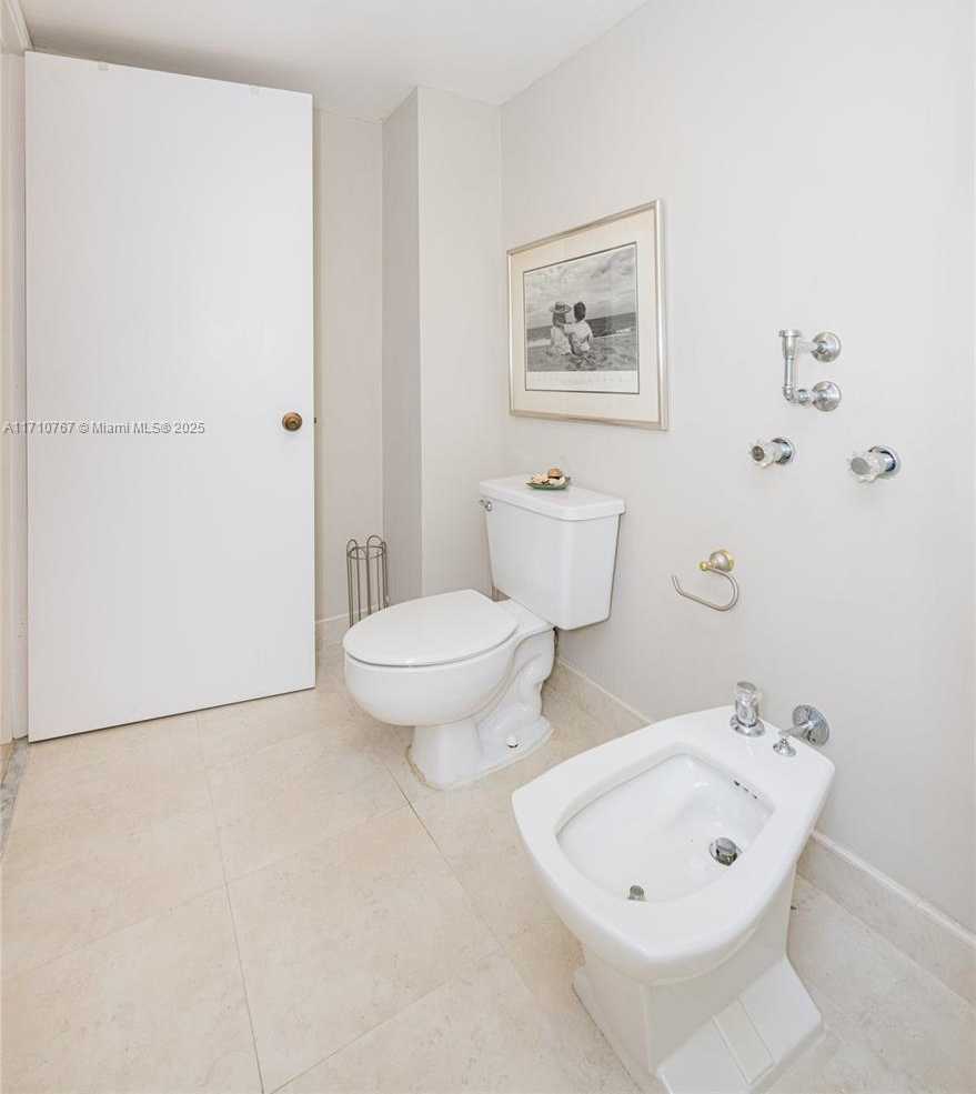 Small Image of 210 174TH ST #1108, Sunny Isles Beach Number 23