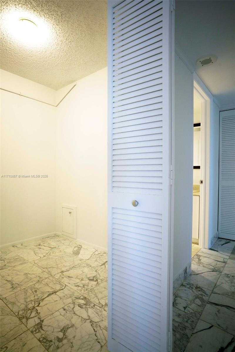 Small Image of 1925 BRICKELL AVE #D1213, Miami Number 19