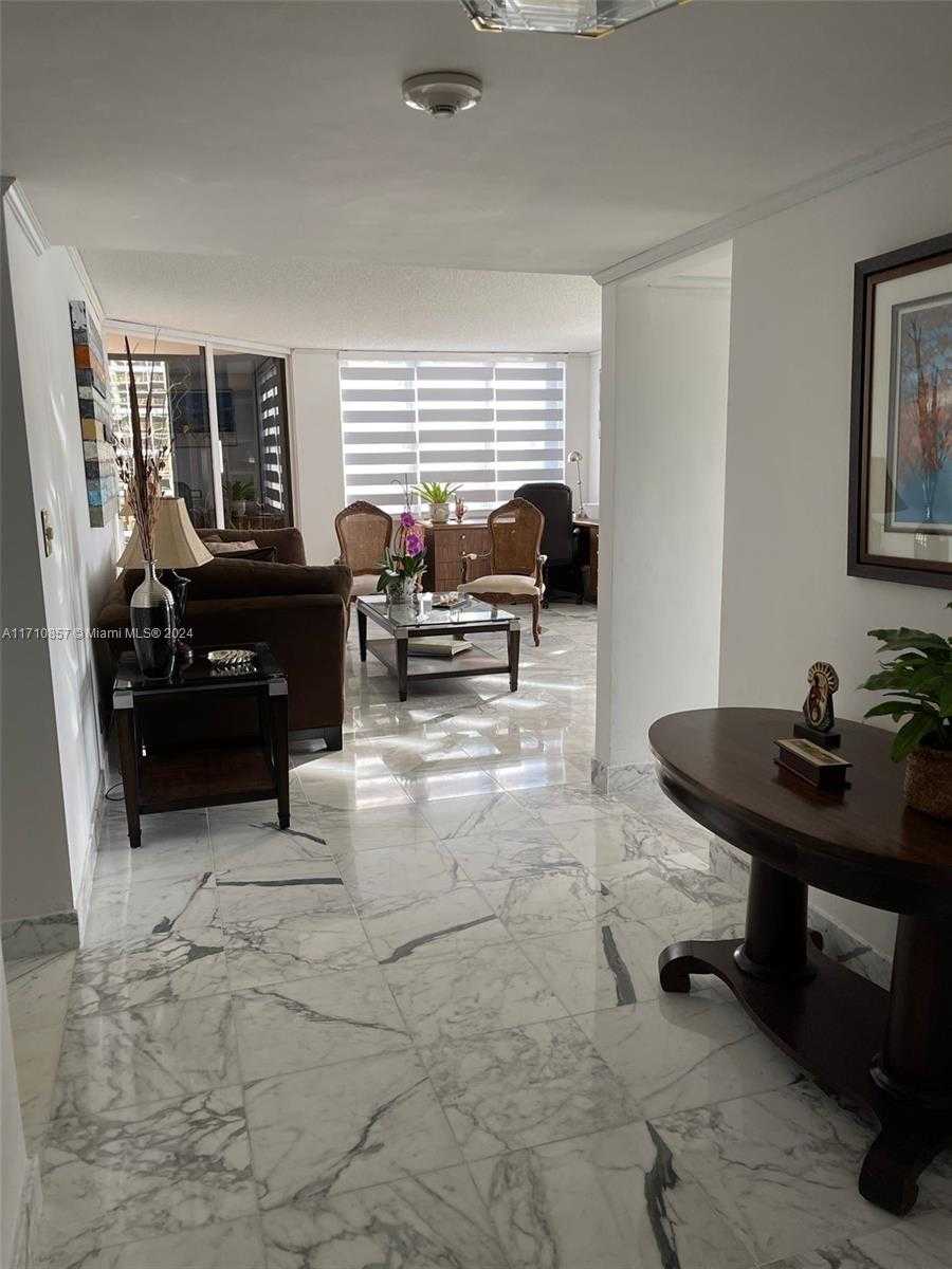 Small Image of 1925 BRICKELL AVE #D1213, Miami Number 2