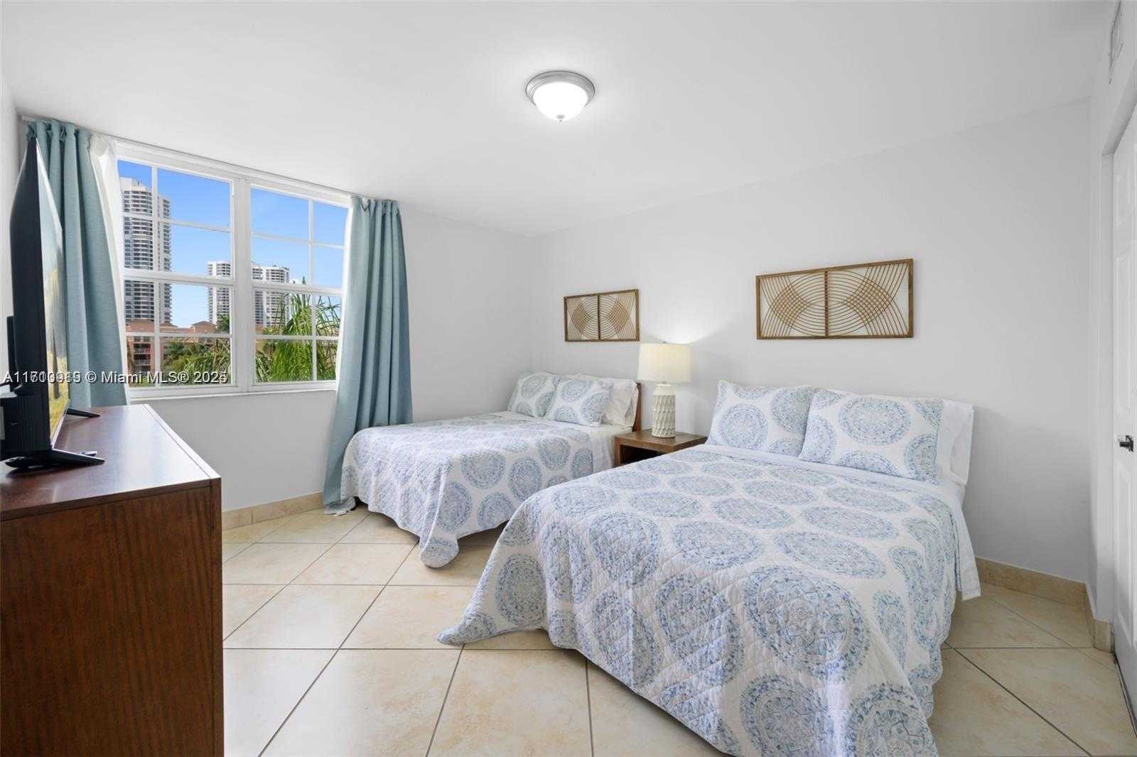 Small Image of 19701 EAST COUNTRY CLUB DR #5501, Aventura Number 12