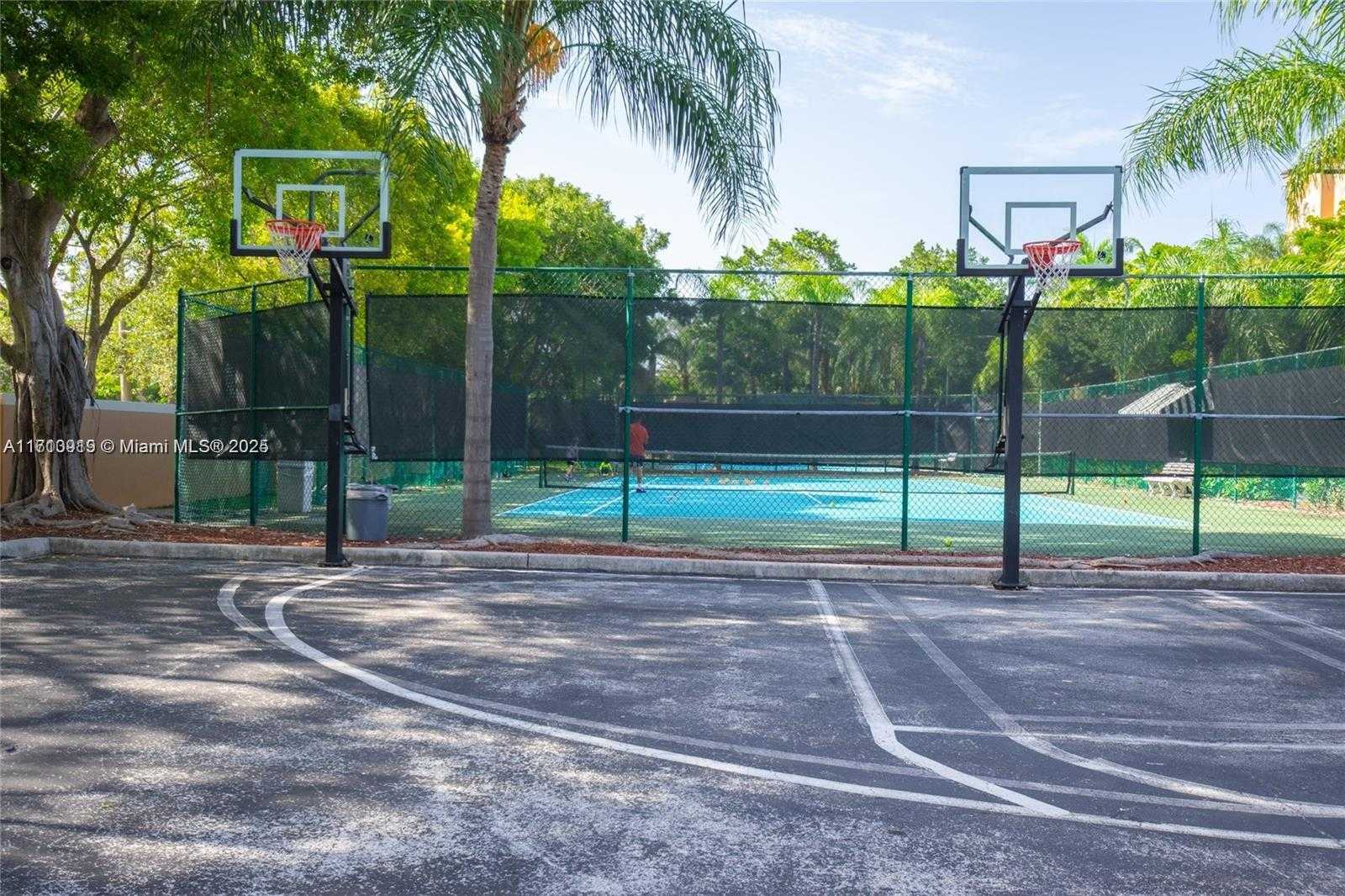 Small Image of 19701 EAST COUNTRY CLUB DR #5501, Aventura Number 26